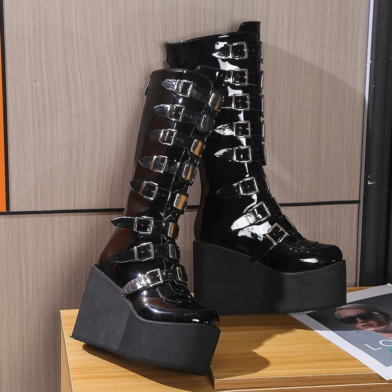 Zapatos altos góticos con cuña - brillo