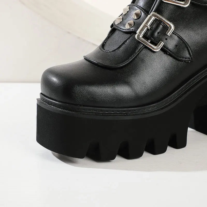 ZAPATOS GÓTICOS NEGROS SUELA GRUESA