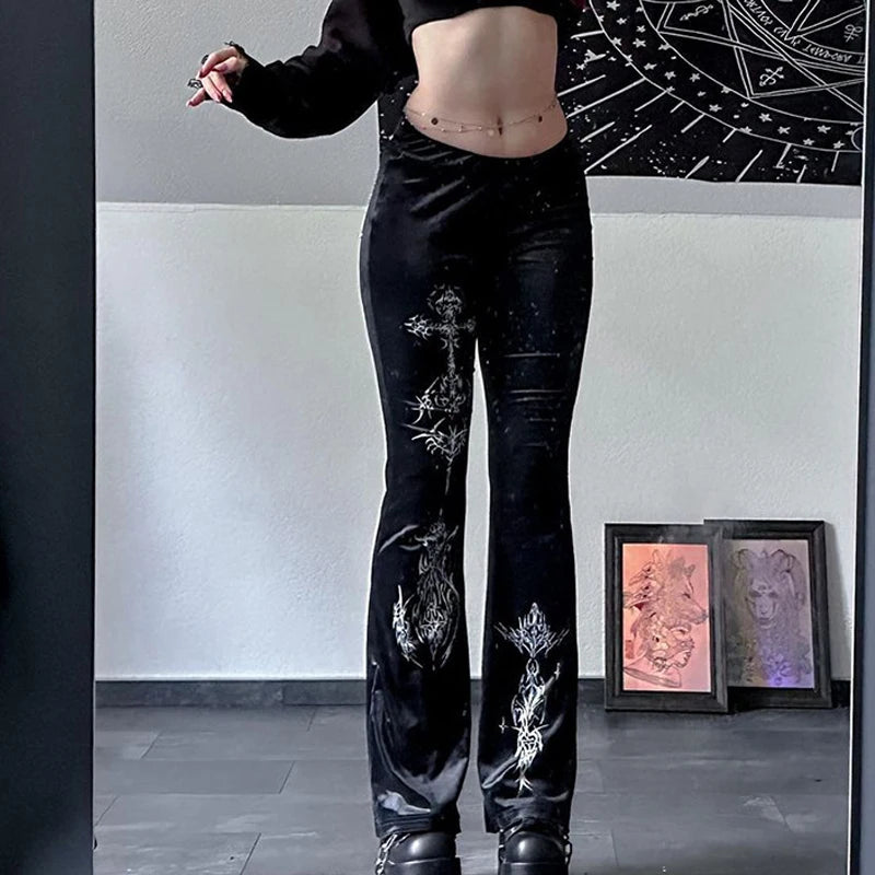 Pantalón gótico de terciopelo