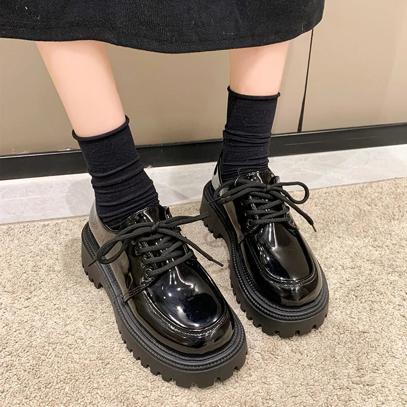 Zapatos con plataforma punky spring - negro brillo