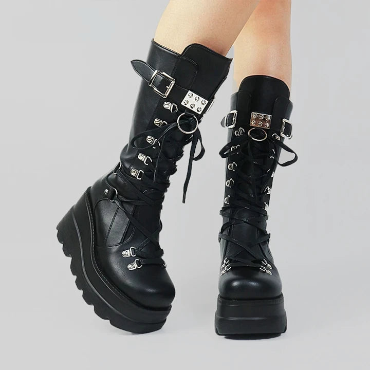 Buty gotyckie