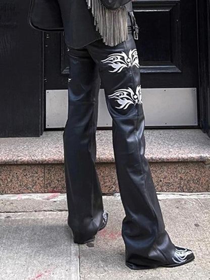 GOTHIC TROUSERS MADE OF ECO LEATHER IN AN URBAN STYLE