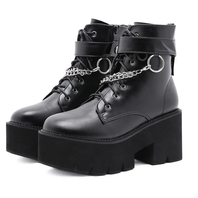 GOTHIC SHOES MADE OF ECO LEATHER IN BLACK WITH A CHAIN