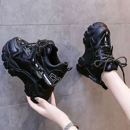 GOTHIC SHOES ON THE EGIRL PLATFORM