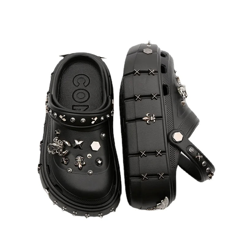 Flip-flops with studs in a dark style