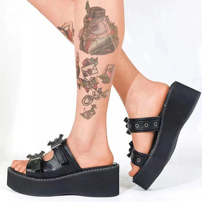 Vampire platform shoes