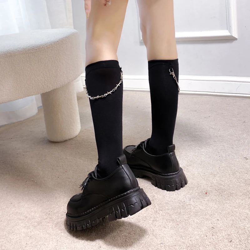 GOTHIC SHOES ON A THICK PLATFORM