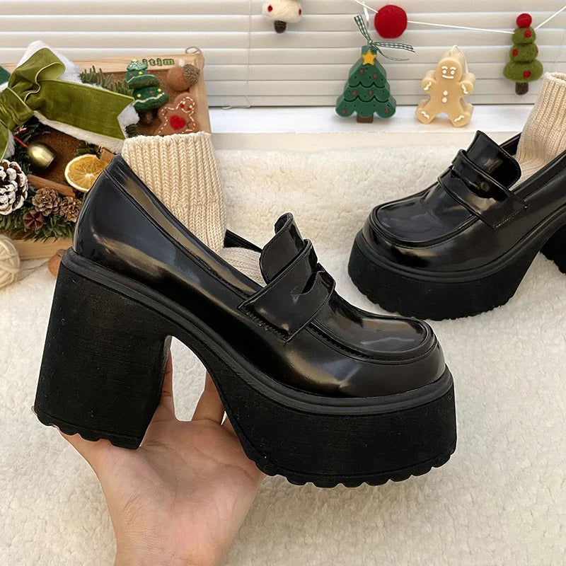 Spring platform shoes - black gloss