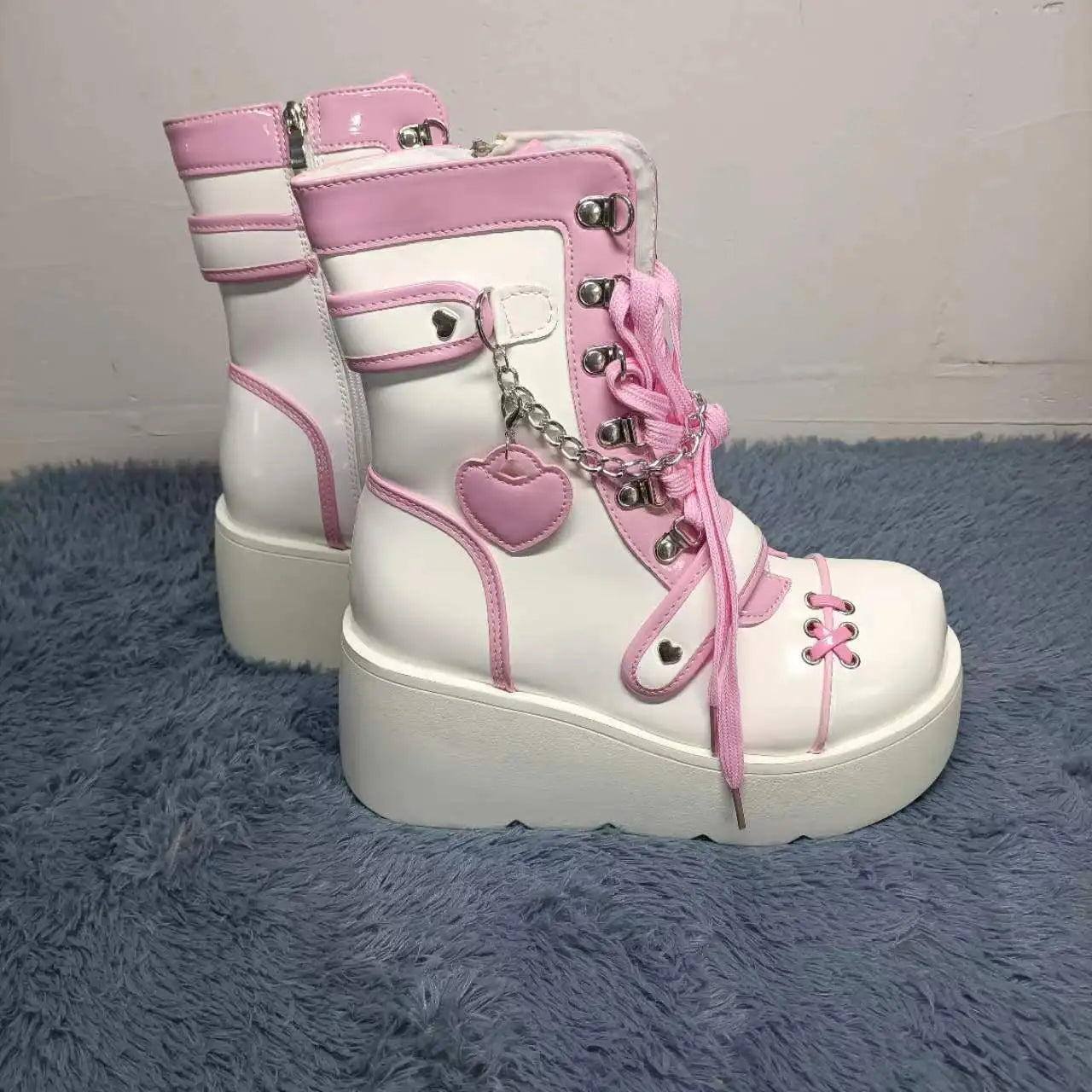 Buty gotyckie na platformie Kawaii - różowe